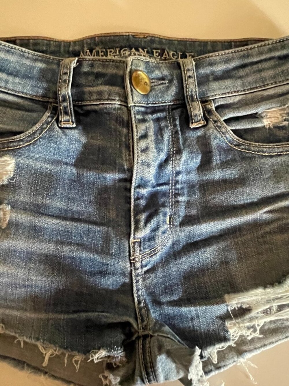 American Eagle Super Stretch Distressed Denim Shorts 2" Inseam Women's Size 2